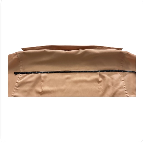 Geoffrey Beene Men's Dress Shirt { Medium - 15 - 32/33 } Mellow Apricot - Peach - Picture 4 of 10